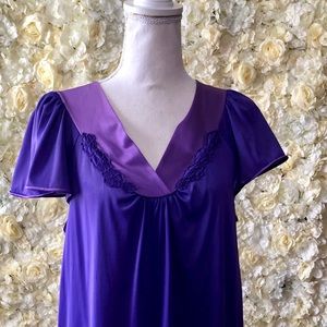 Vintage Vanity Fair purple nightgown - Size Medium